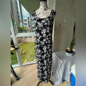 Rebel Sugar Maxi floral dress, size large.